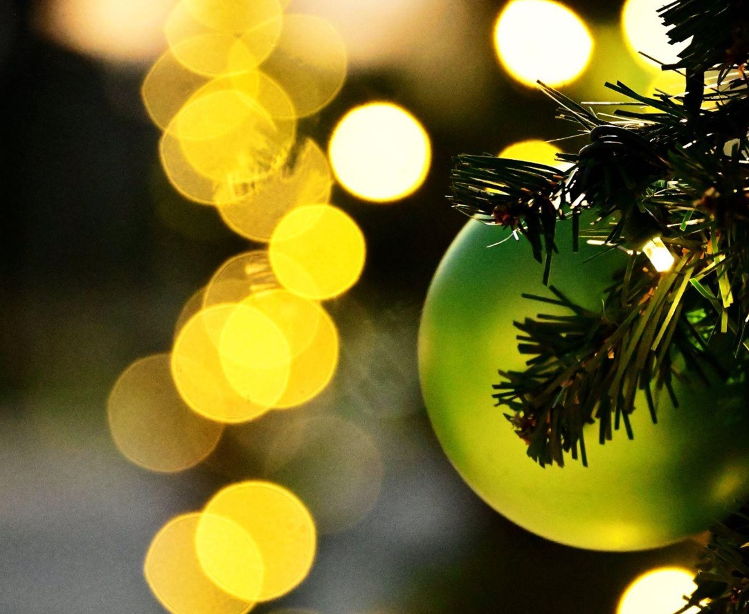 King of Christmas: Lighted Tree Toppers