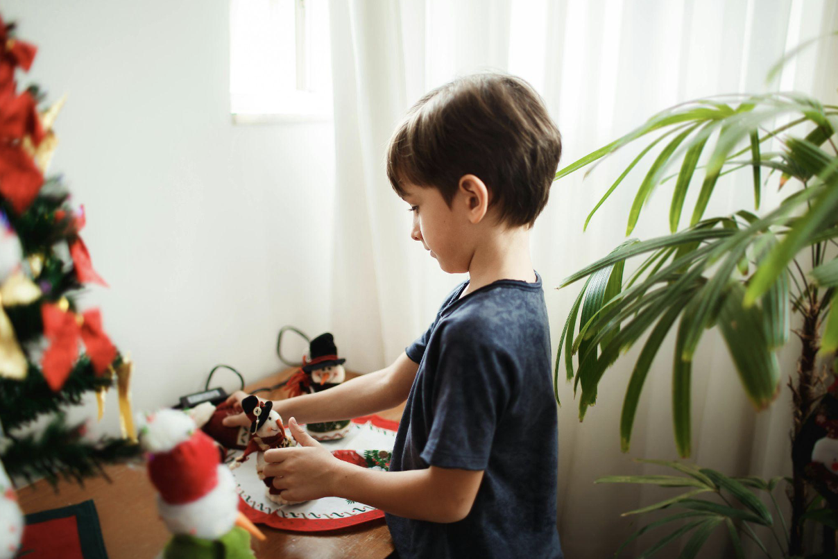 Affordable & Realistic Christmas Trees for a Magical Holiday